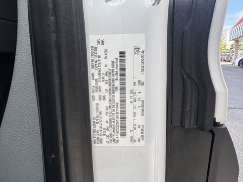 Used 2016 Ford Transit 350 XLT RWD image 29