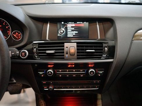 Used 2017 BMW X3 xDrive28i image 7