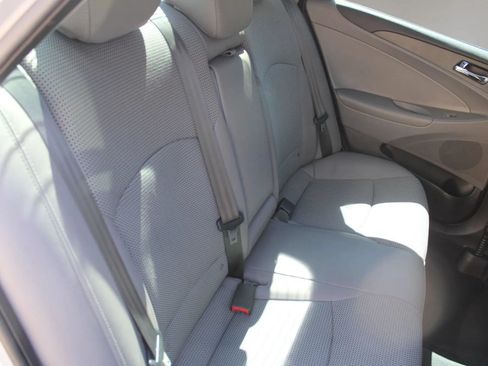 Used 2012 Hyundai Sonata SE FWD image 26