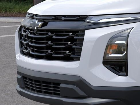 New 2026 Chevrolet Equinox LT w/ Convenience Package II FWD image 23