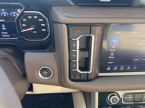 Used 2021 GMC Yukon Denali image 18