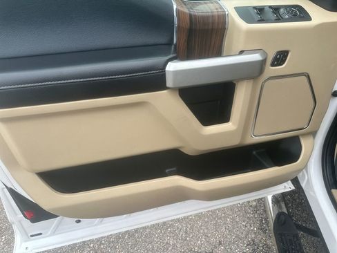 Used 2015 Ford F150 Lariat w/ Equipment Group 501A Mid RWD image 10
