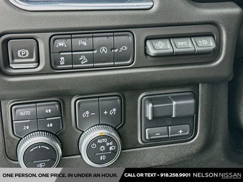 Used 2021 GMC Yukon AT4 w/ AT4 Premium Plus Package AWD/4WD image 10