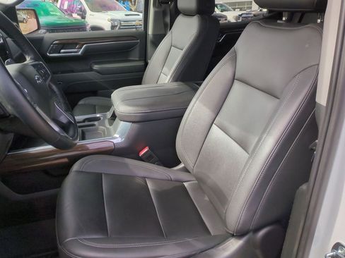 Used 2023 Chevrolet Silverado 1500 LT Trail Boss w/ LT Trail Boss Premium Package image 13