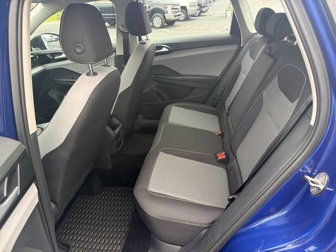 Used 2023 Volkswagen Taos S FWD image 11