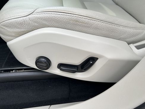 Used 2019 Volvo XC90 T6 Momentum w/ Advanced Package AWD/4WD image 21