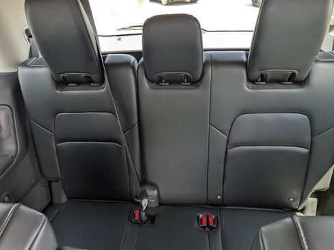 Used 2024 Nissan Pathfinder SL w/ SL Premium Package FWD image 20