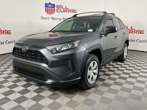 Used 2020 Toyota RAV4 LE image 7