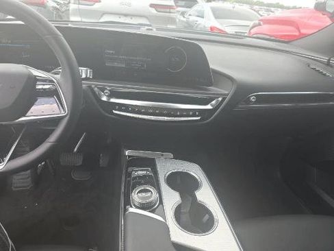 Used 2024 Cadillac Lyriq Tech RWD image 14