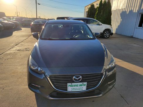 Used 2018 MAZDA MAZDA3 Sport w/ Preferred Equipment Package image 2