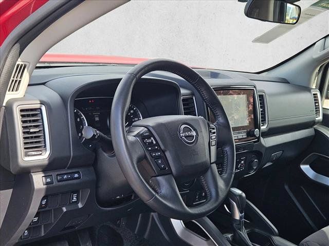 Used 2022 Nissan Frontier SV RWD image 9