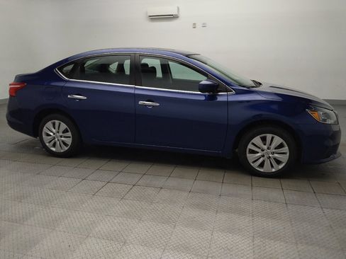 Used 2019 Nissan Sentra SV FWD image 11