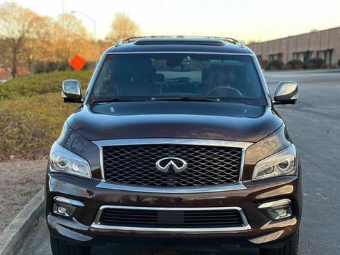 Used 2017 INFINITI QX80 Limited w/ All Season Package AWD/4WD image 3
