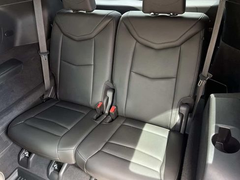 Used 2022 Cadillac XT6 Premium Luxury w/ LPO, Floor Liner Package AWD/4WD image 13