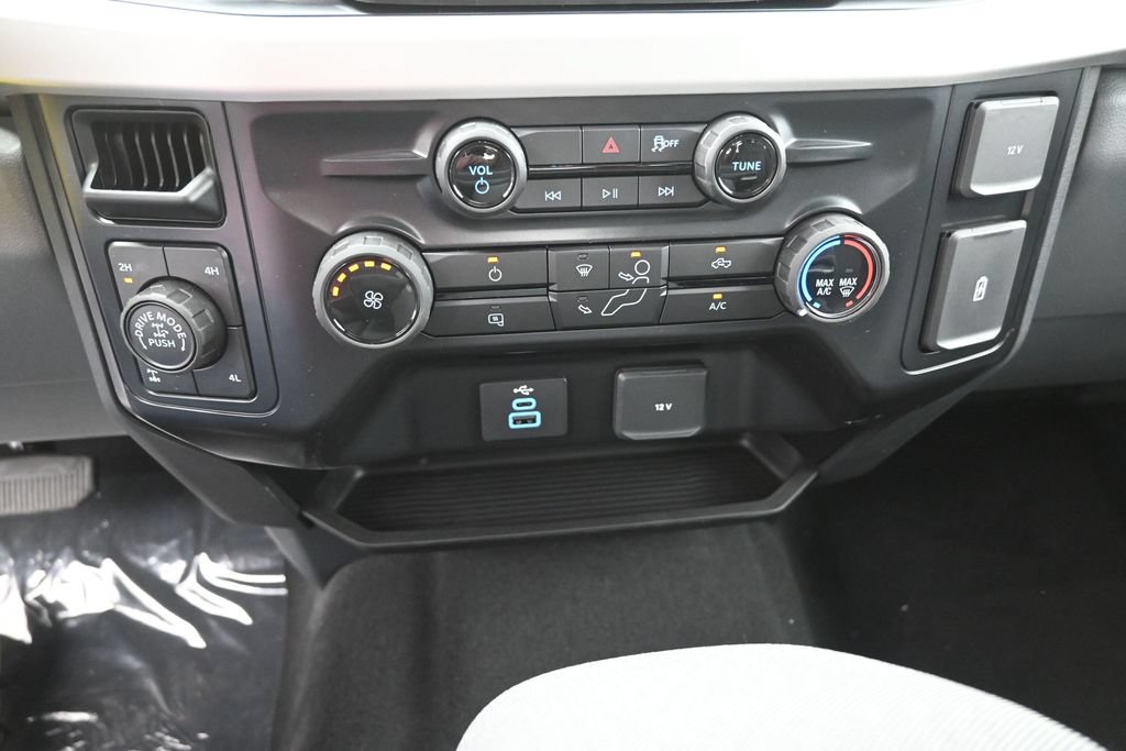 New 2027 Ford F250 XL w/ Tremor Off-Road Package AWD/4WD image 30