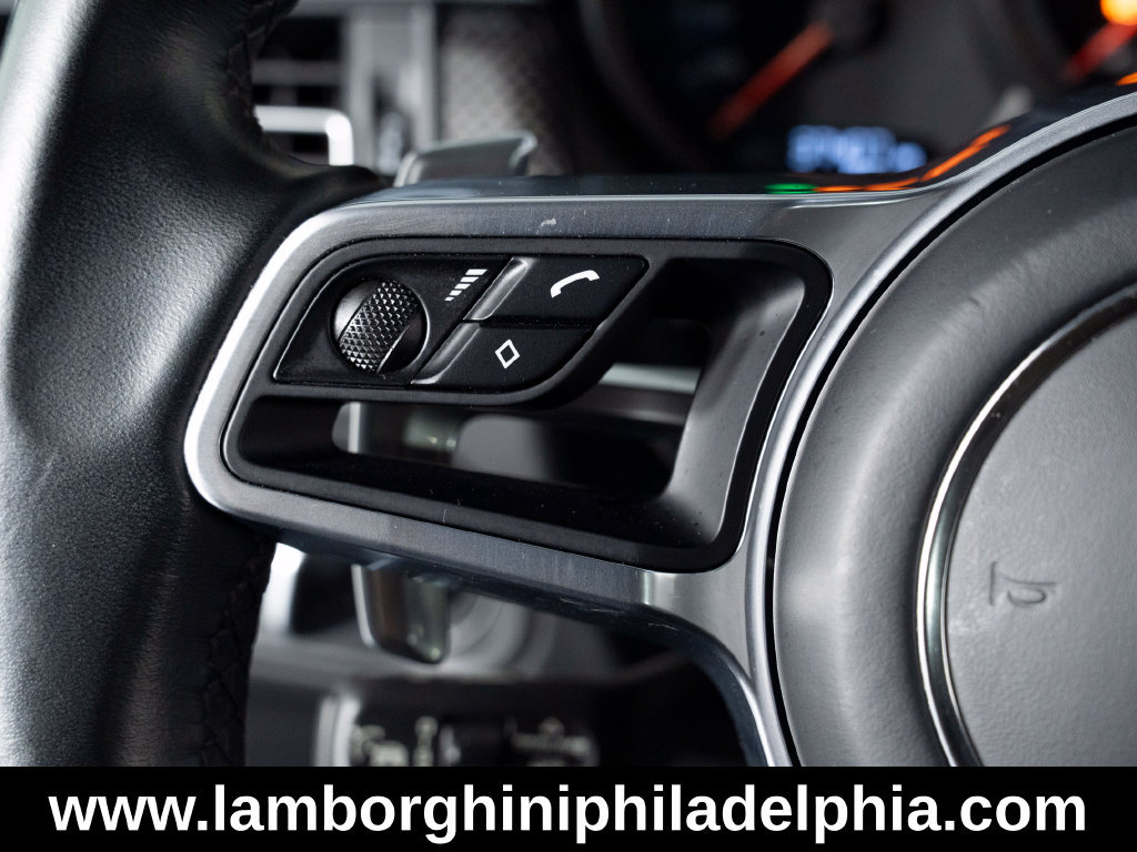 Used 2021 Porsche Macan Turbo AWD/4WD image 34