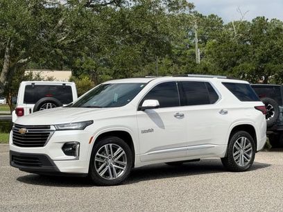 Used 2023 Chevrolet Traverse High Country