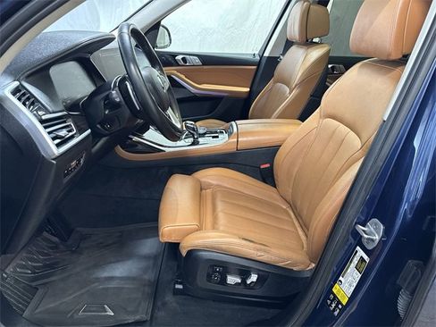 Used 2021 BMW X7 xDrive40i w/ Executive Package image 10