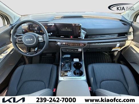 New 2026 Kia Carnival EX image 16