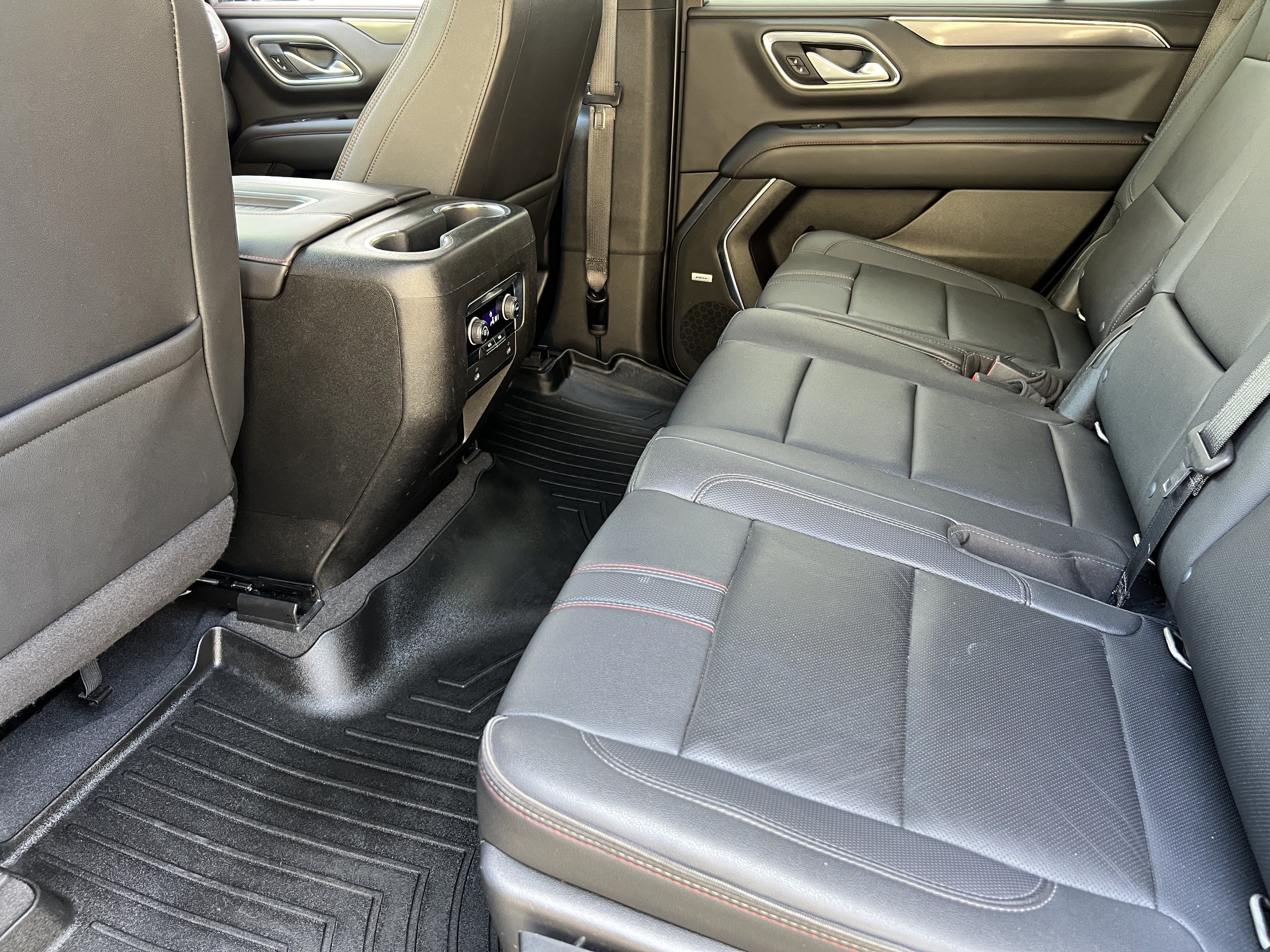 Used 2022 Chevrolet Tahoe RST AWD/4WD image 16