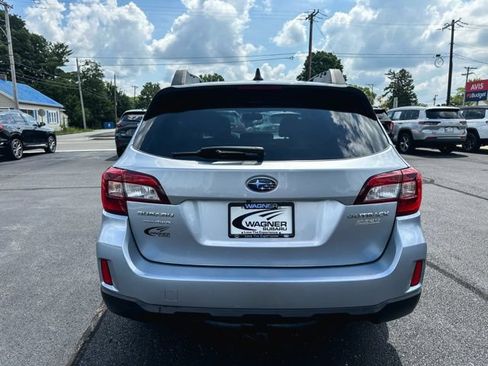 Used 2017 Subaru Outback 2.5i Premium AWD/4WD image 7