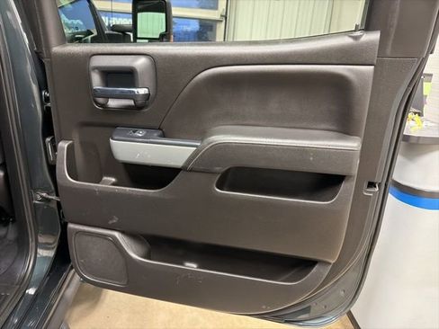 Used 2019 Chevrolet Silverado 3500 LT image 30