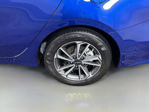 Used 2023 Kia Forte LXS image 32