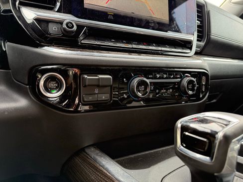 Used 2023 Chevrolet Silverado 1500 LT Trail Boss w/ Protection Package AWD/4WD image 18