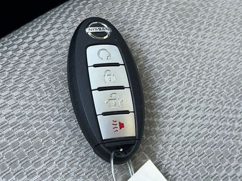 Used 2022 Nissan Rogue Sport SV w/ Technology Package FWD image 27