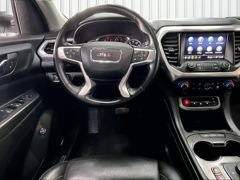 Used 2023 GMC Acadia SLT FWD image 8