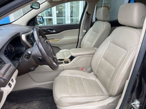 Used 2018 GMC Acadia Denali w/ Technology Package image 14