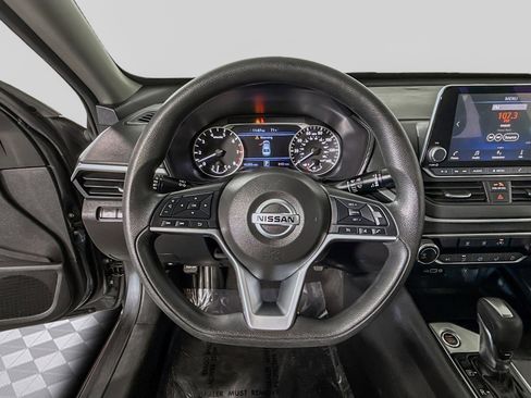 Used 2021 Nissan Altima 2.5 SV image 13