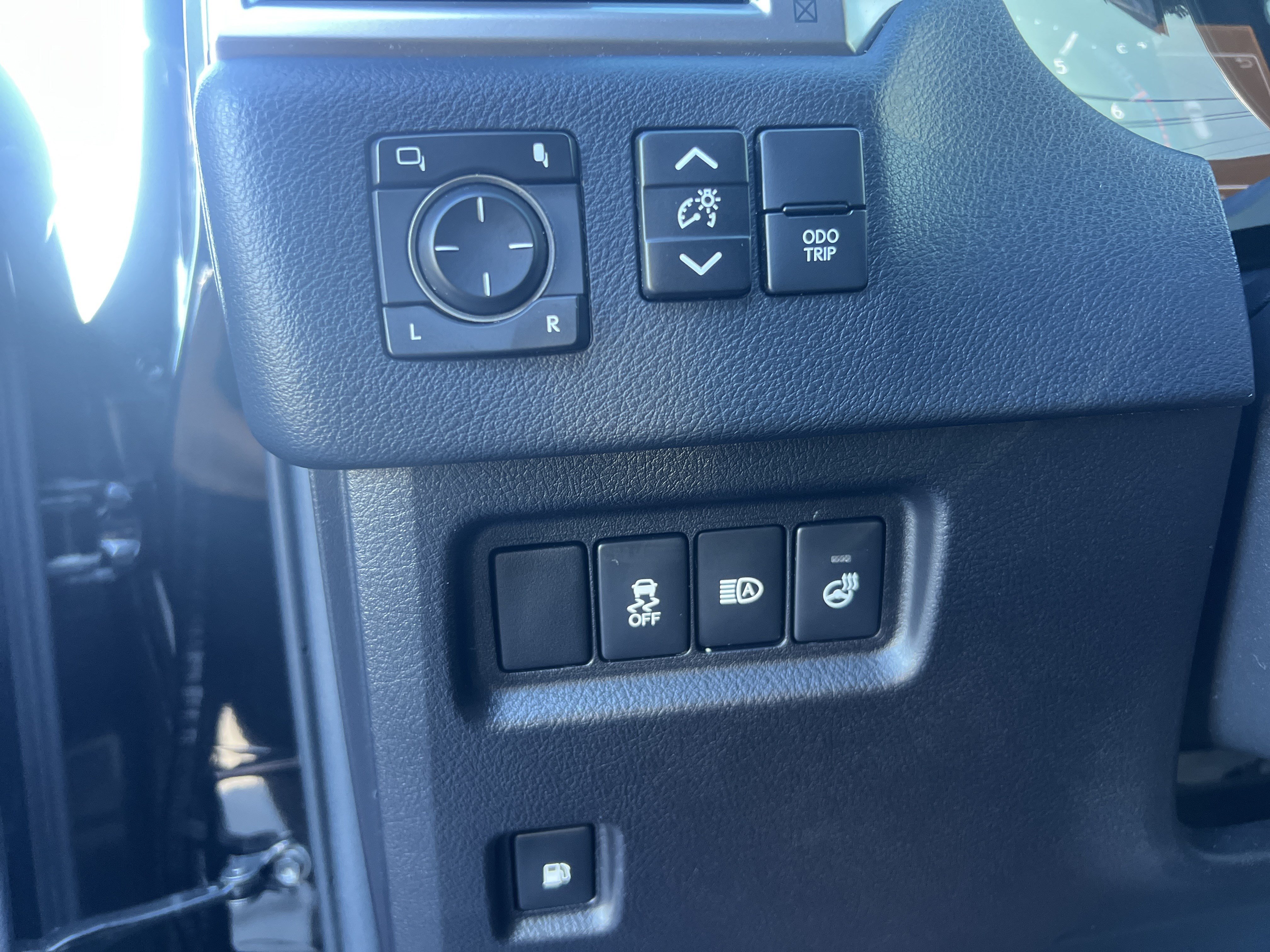Used 2023 Lexus GX 460 Premium AWD/4WD image 17