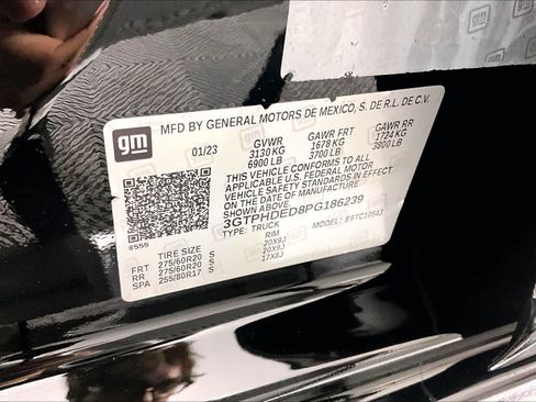 Certified 2023 GMC Sierra 1500 SLT RWD image 36