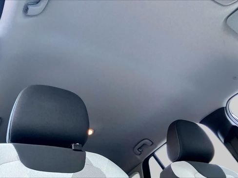Used 2024 Chevrolet Trax LS w/ LS Convenience Package FWD image 13