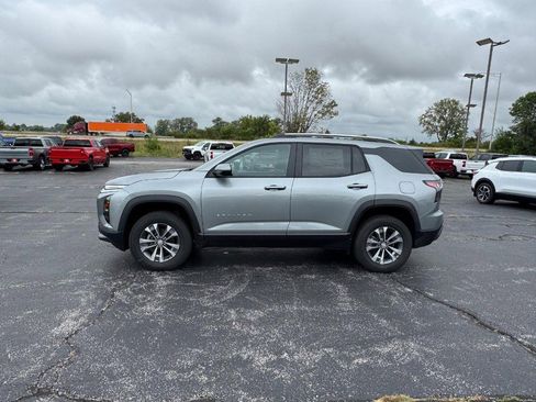 New 2026 Chevrolet Equinox LT w/ Convenience Package II image 2