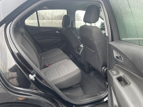Used 2023 Chevrolet Equinox LT w/ Driver Convenience Package image 14