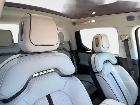 Used 2024 Rivian R1T Adventure image 26