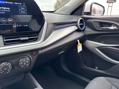 New 2026 Chevrolet Trax LS w/ LS Convenience Package image 23
