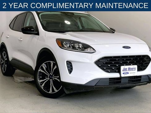Used 2022 Ford Escape SE w/ SE Sport Appearance Package FWD image 1