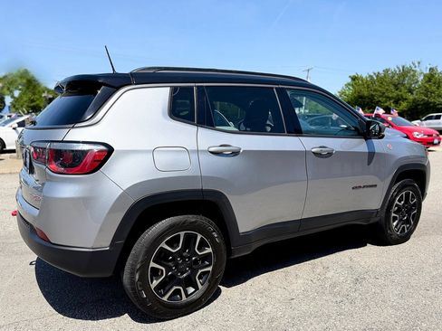 Used 2019 Jeep Compass Trailhawk w/ Cold Weather Group AWD/4WD image 37