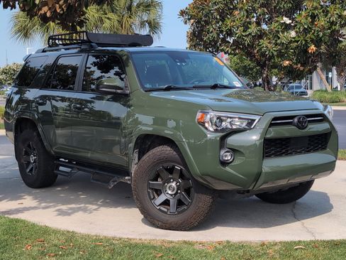 Used 2021 Toyota 4Runner Trail Special Edition RWD image 2