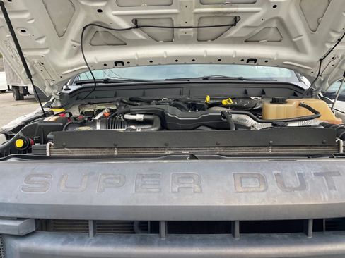Used 2012 Ford F450 XL w/ XL Value Pkg RWD image 7
