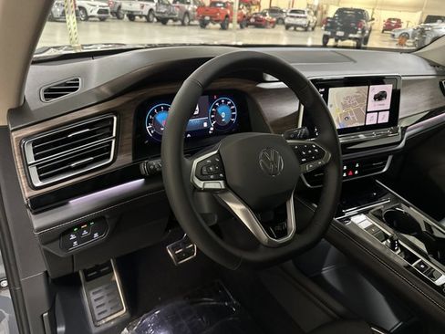 New 2026 Volkswagen Atlas SEL Premium R-Line AWD/4WD image 15
