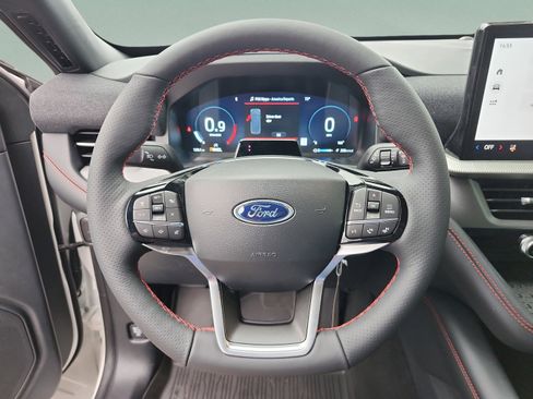 New 2025 Ford Explorer ST-Line w/ Premium Package image 10