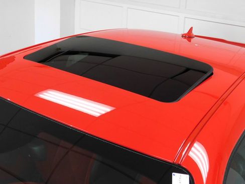Used 2015 Dodge Challenger R/T Plus RWD image 20