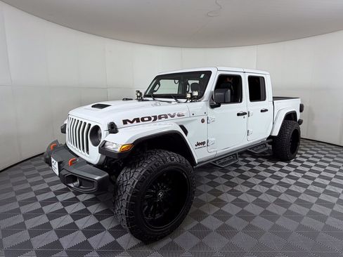 Used 2021 Jeep Gladiator Mojave AWD/4WD image 2