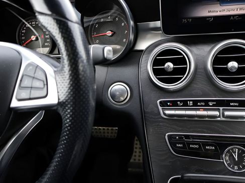 Used 2015 Mercedes-Benz C 300 4MATIC Sedan image 27