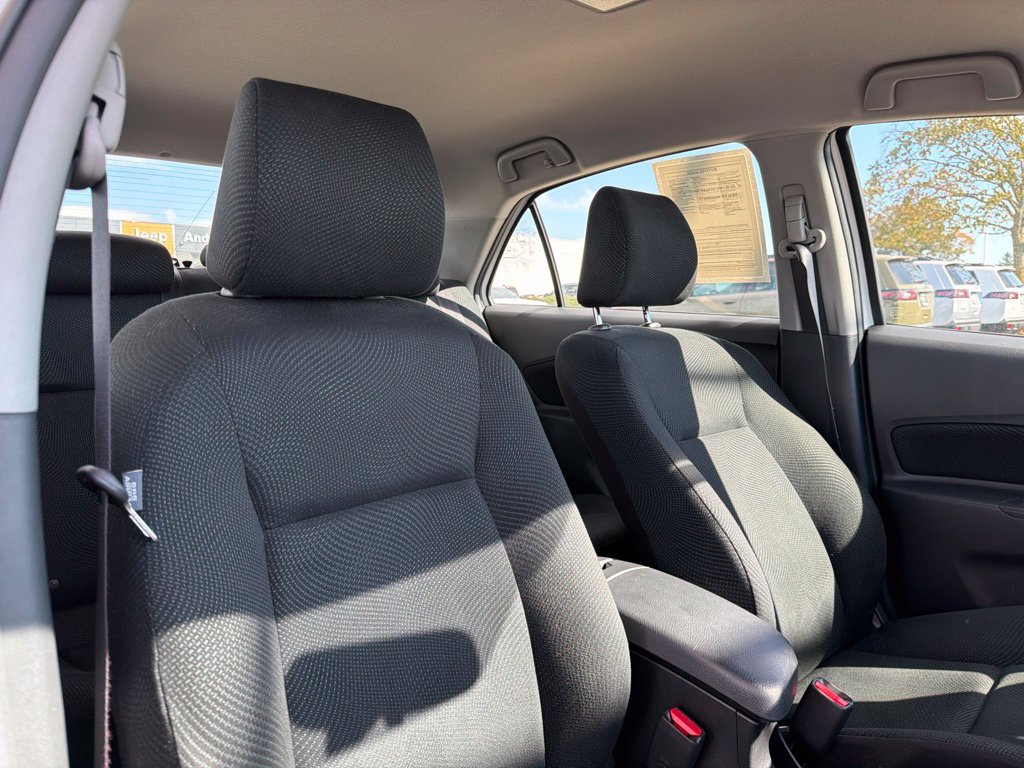 Used 2009 Toyota Yaris Sedan w/ Convenience Pkg FWD image 18