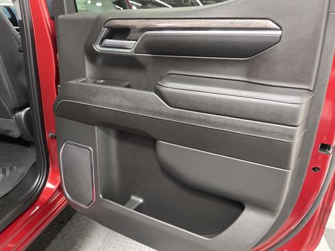 Used 2023 Chevrolet Silverado 1500 LTZ w/ LTZ Premium Package image 18